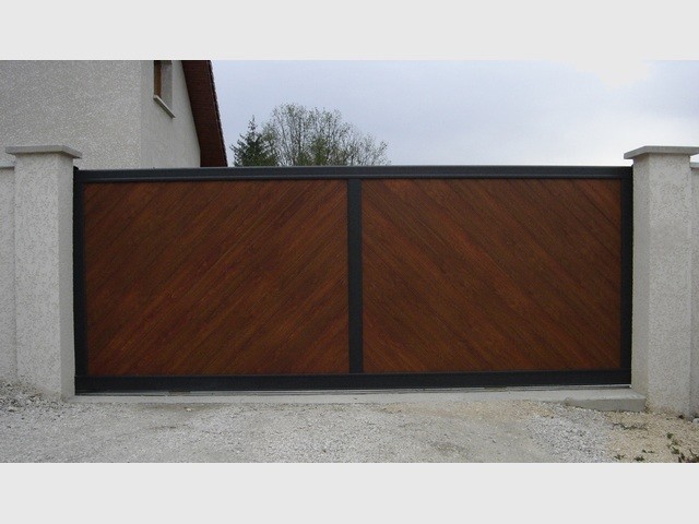 portail-coulissant-alu-bicolore-jarrie-fabrication-installation-entretien-alproconcept