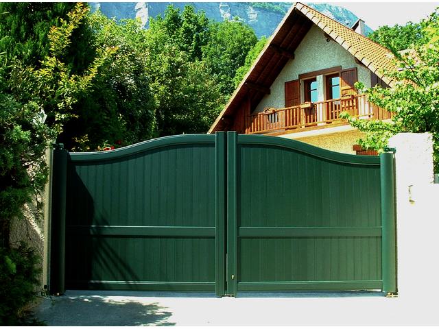 automatisme-dans-les-montants-de-portail-alu-fabrication-installation-entretien-alproconcept